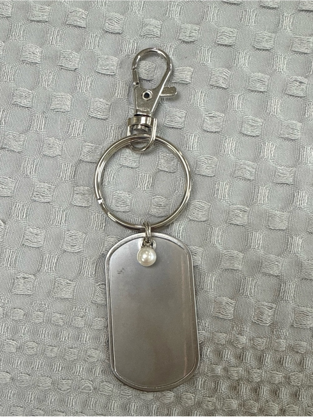 Vantel Pearls Metal Dog Tag Keyring w 4mm Champagne Pearl (Engravable)